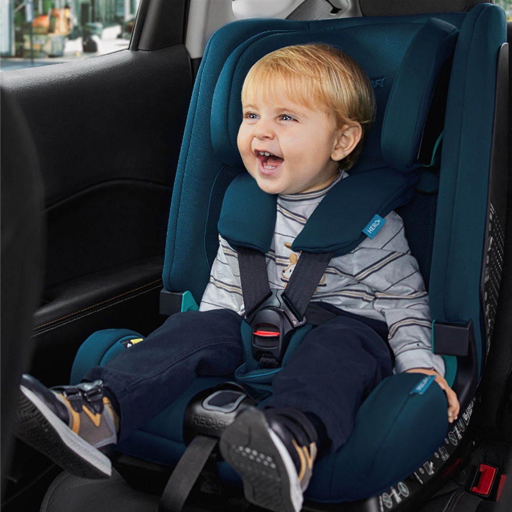 Hvor længe må en baby sidde autostol? Få svaret her